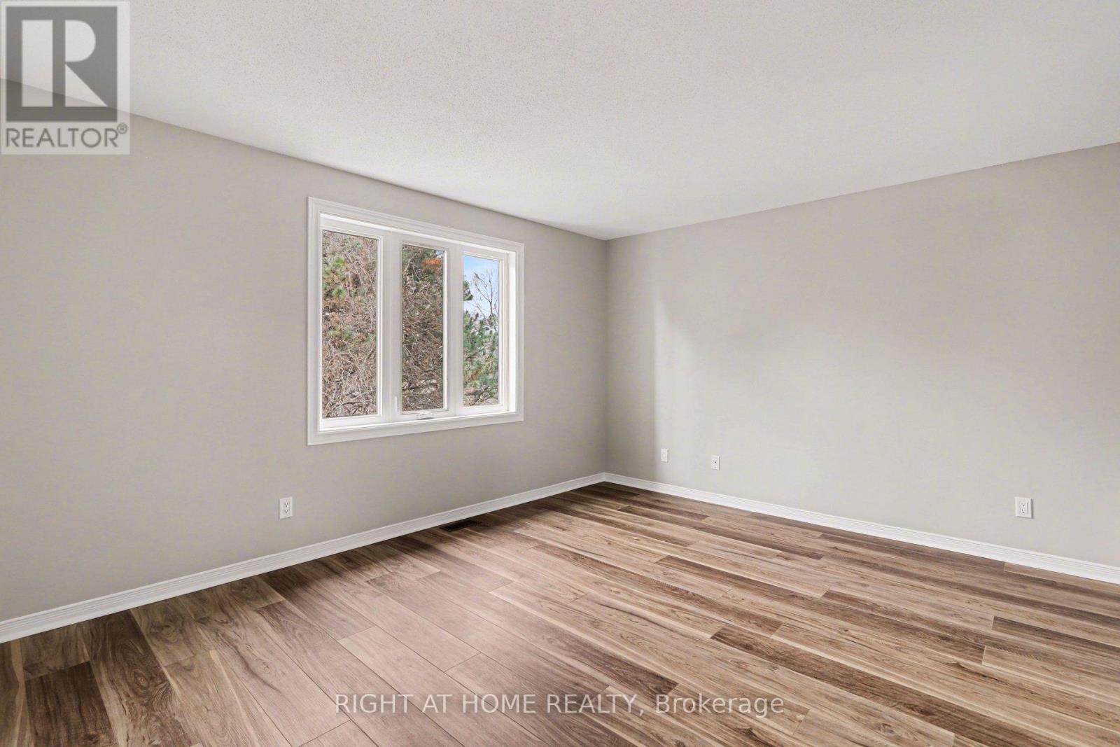 29 - 26 Wrenwood Crescent