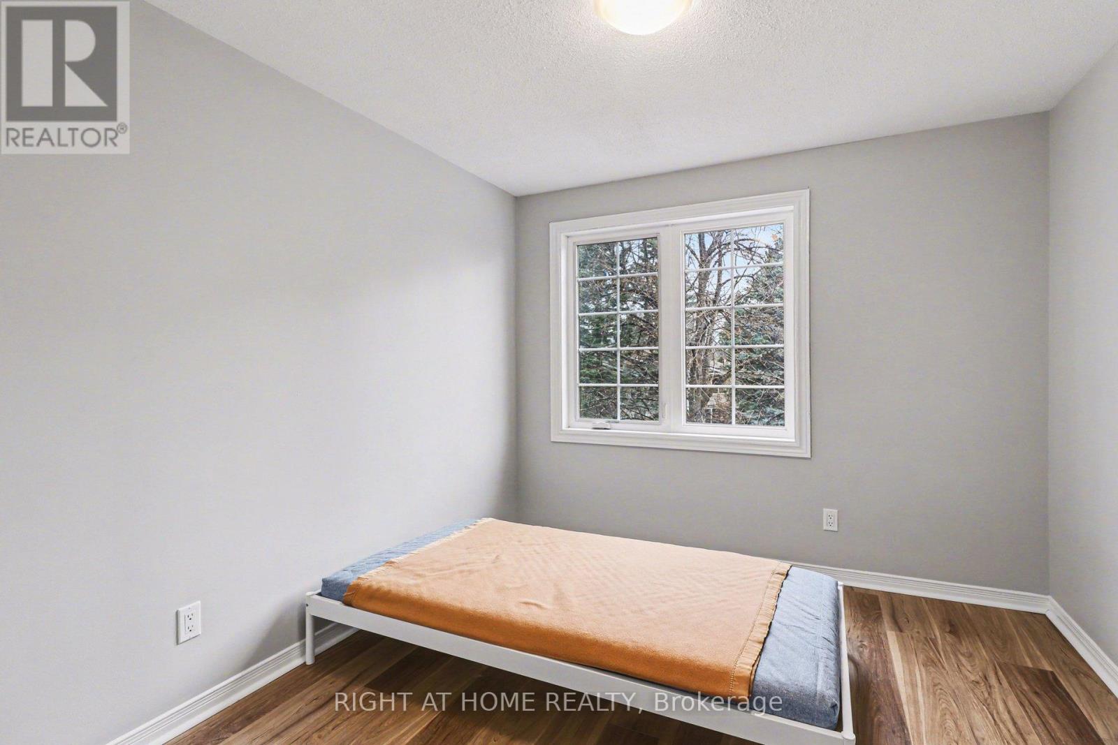 29 - 26 Wrenwood Crescent
