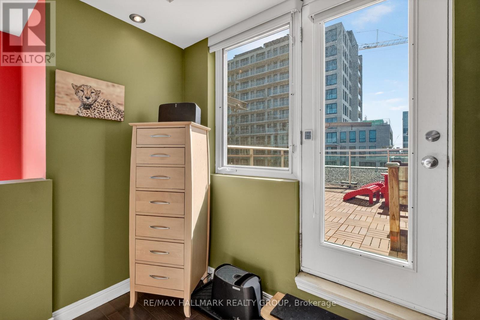1401 - 134 York Street