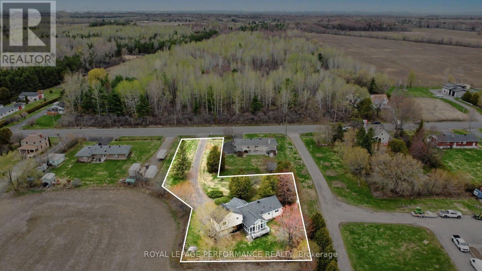 4946 Thunder Road