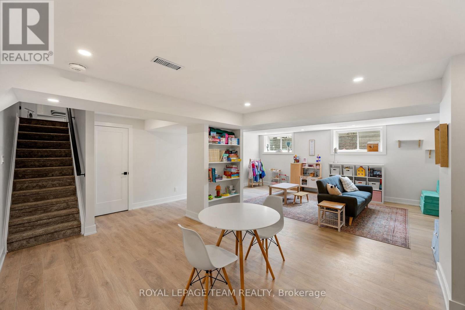 98 Ralph Erfle Way