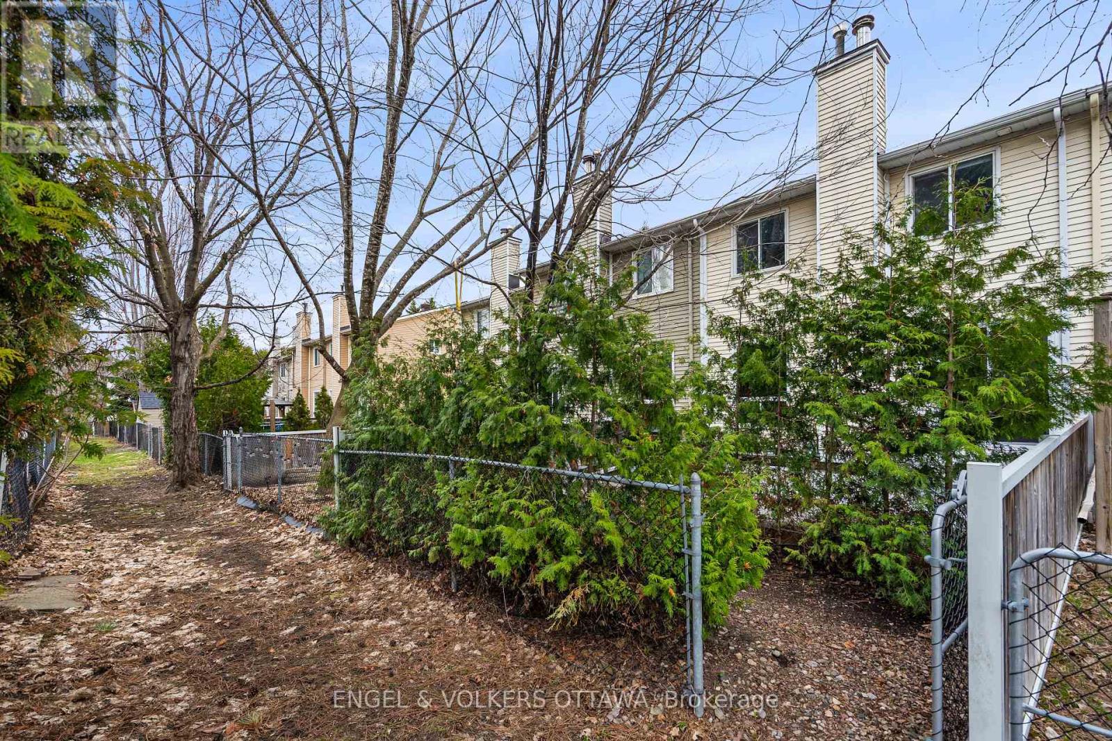 44 - 1152 Des Forets Avenue