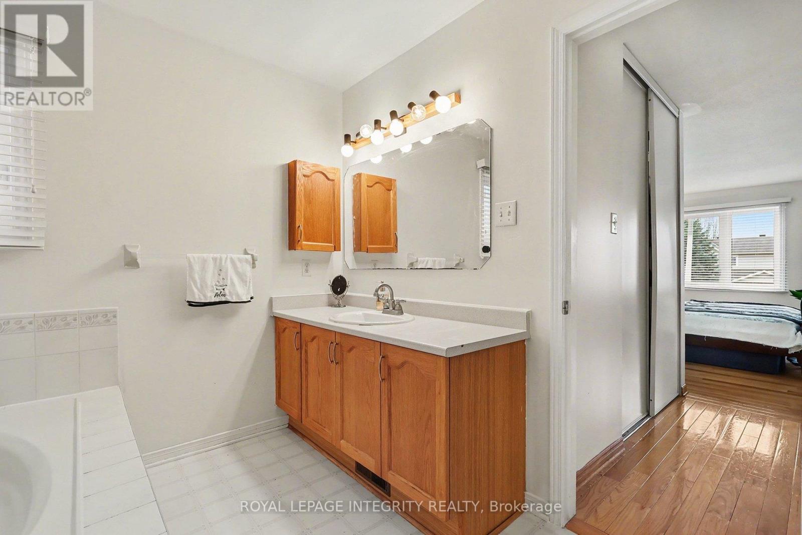 2103 Gardenway Drive