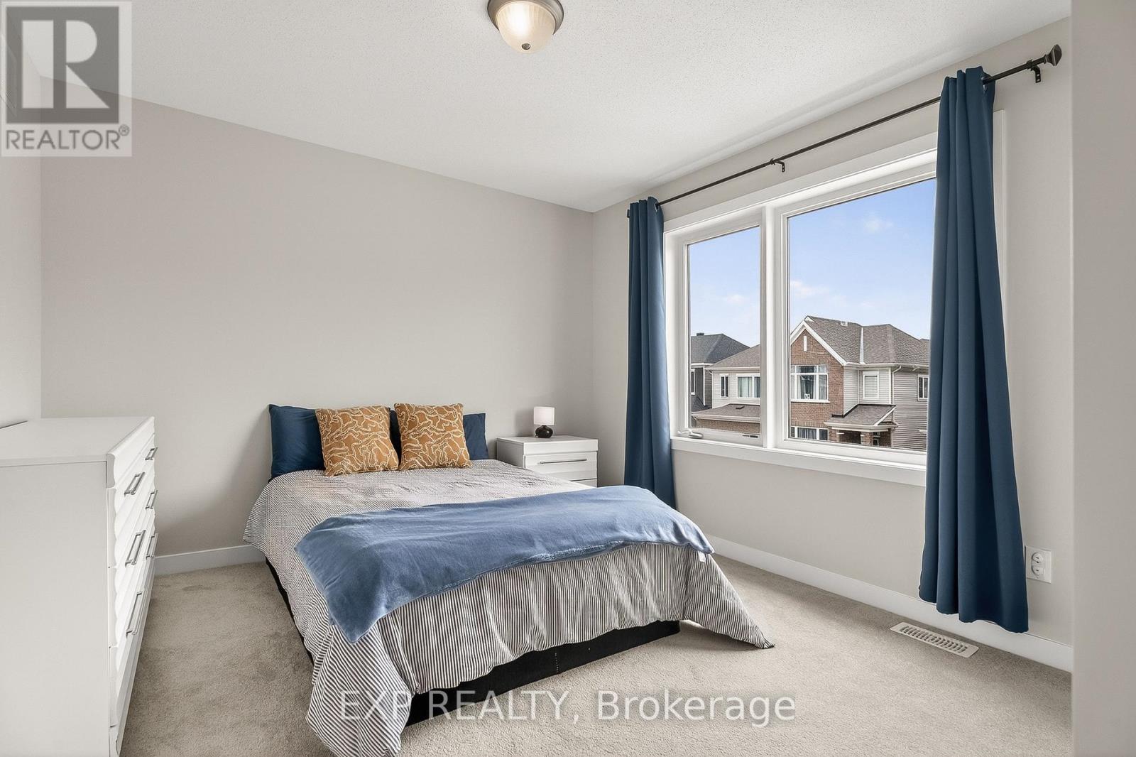 909 Lesage Way