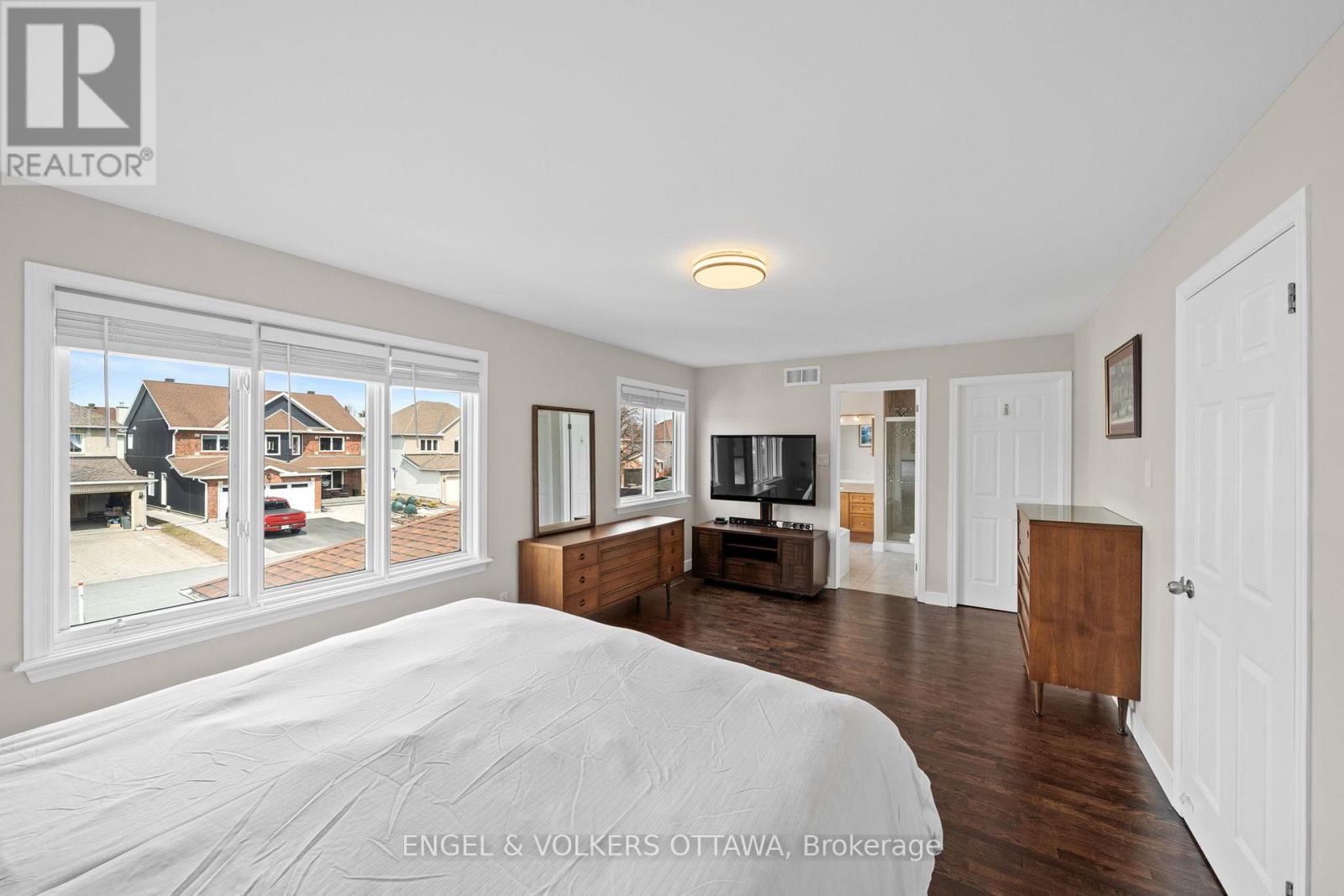 16 Mayford Avenue