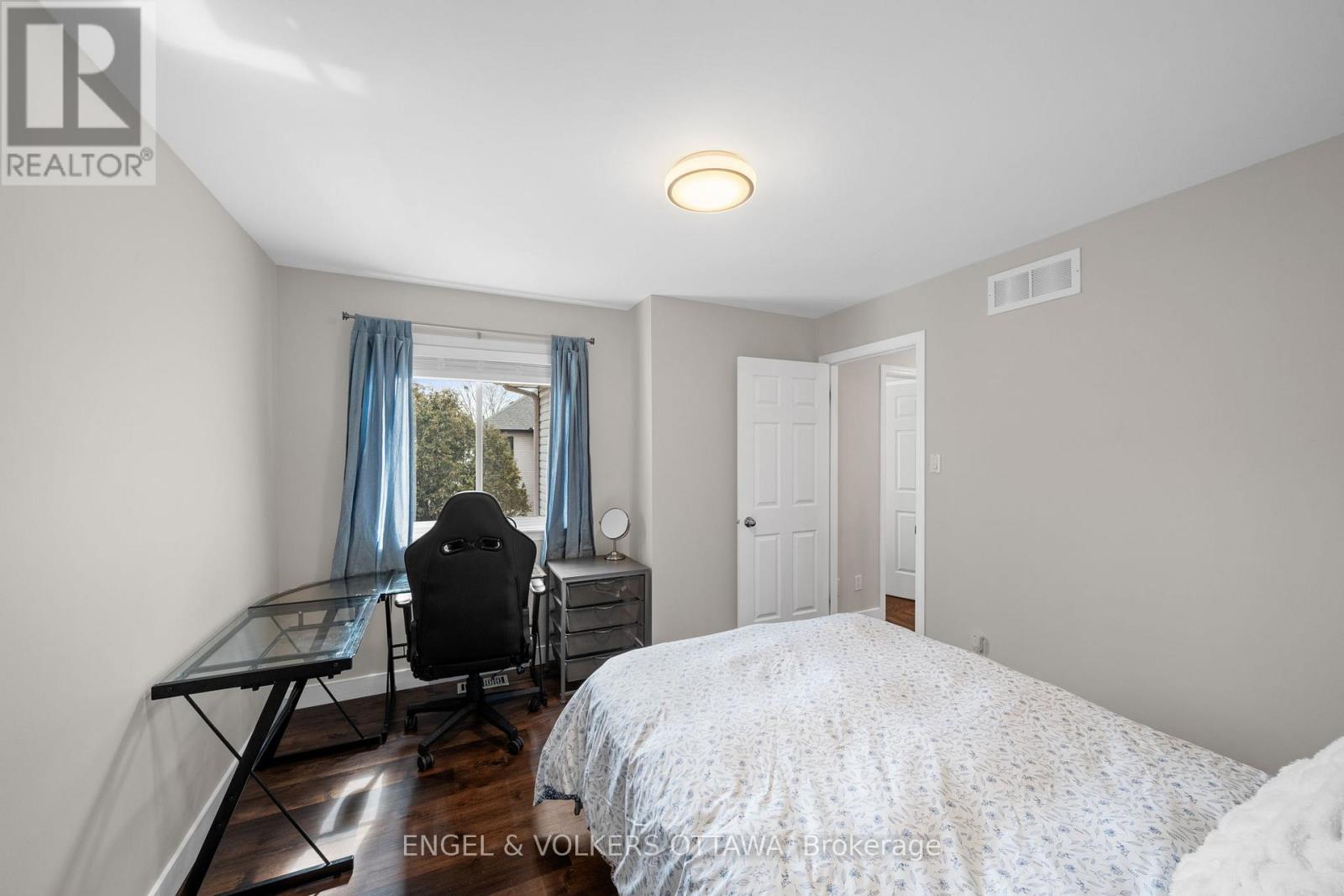 16 Mayford Avenue