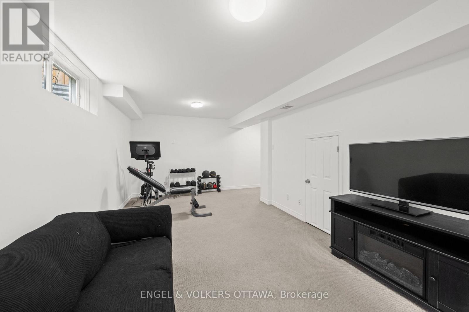 16 Mayford Avenue