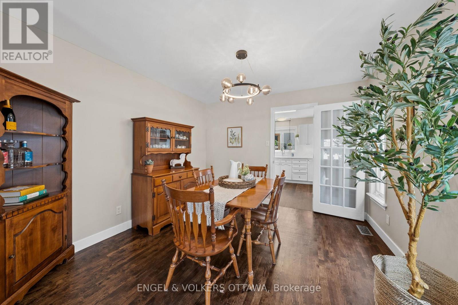 16 Mayford Avenue