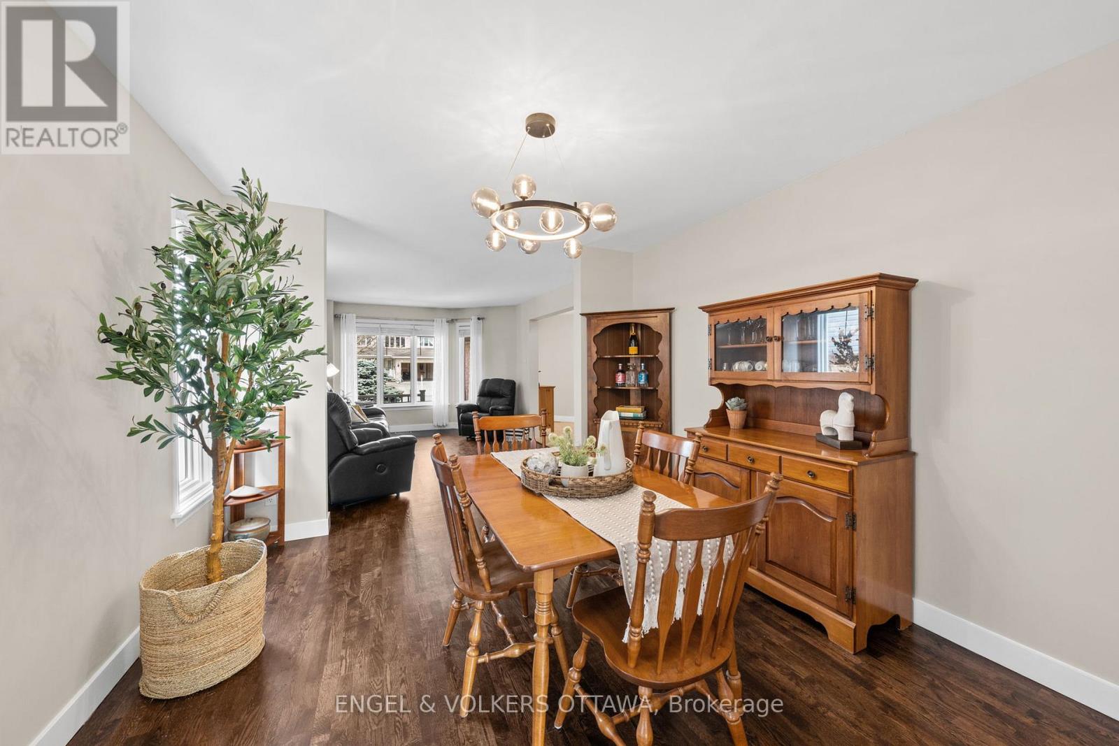 16 Mayford Avenue