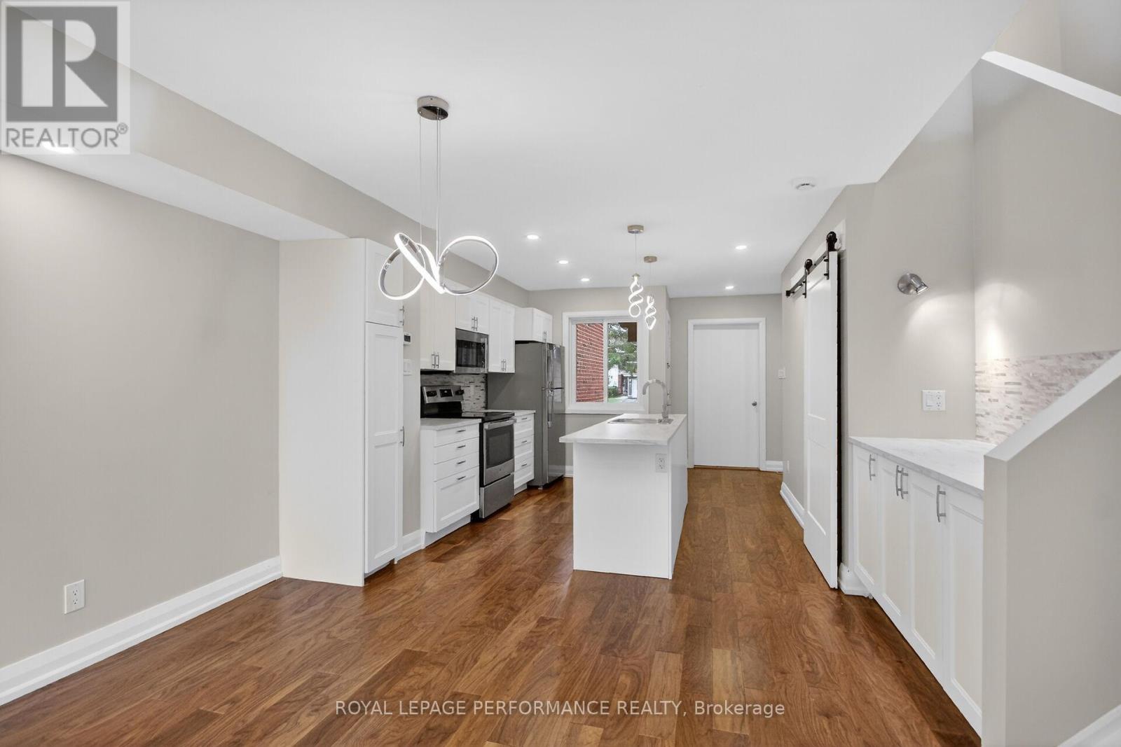 34 Dignard Street