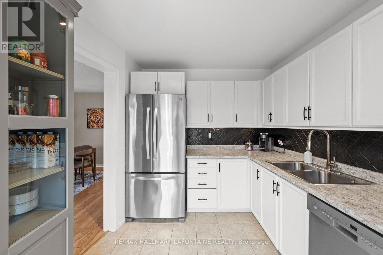 244 Jamieson Street