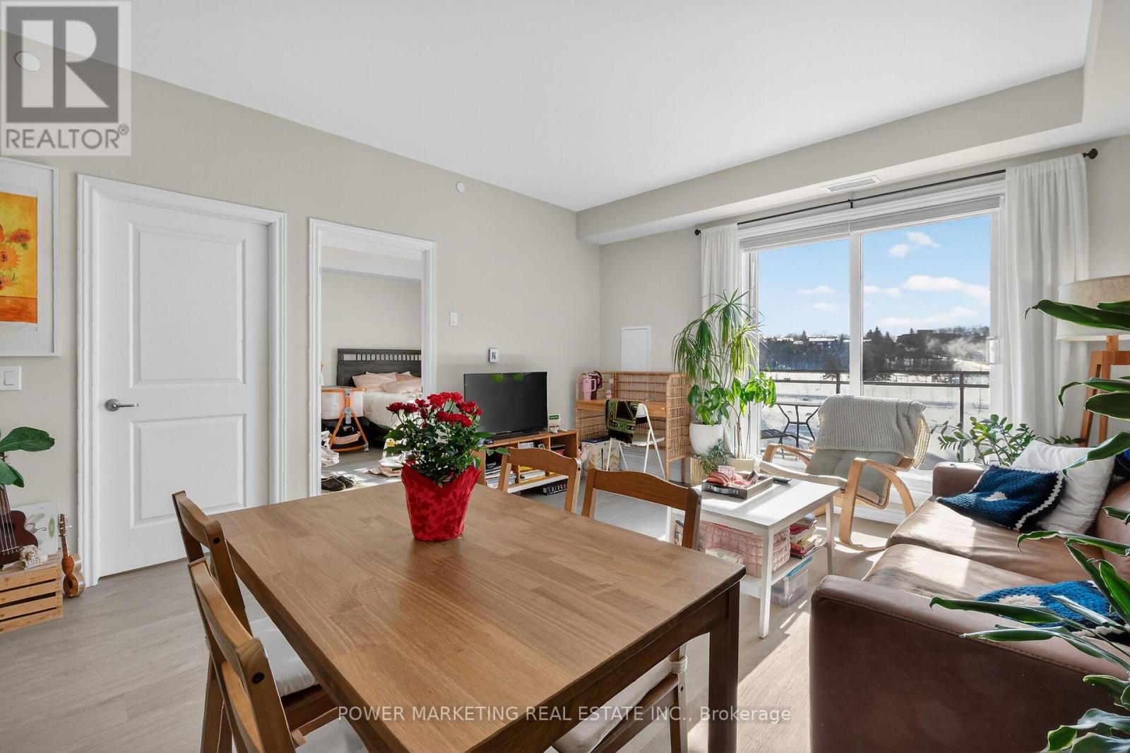 316 - 1350 Hemlock Road