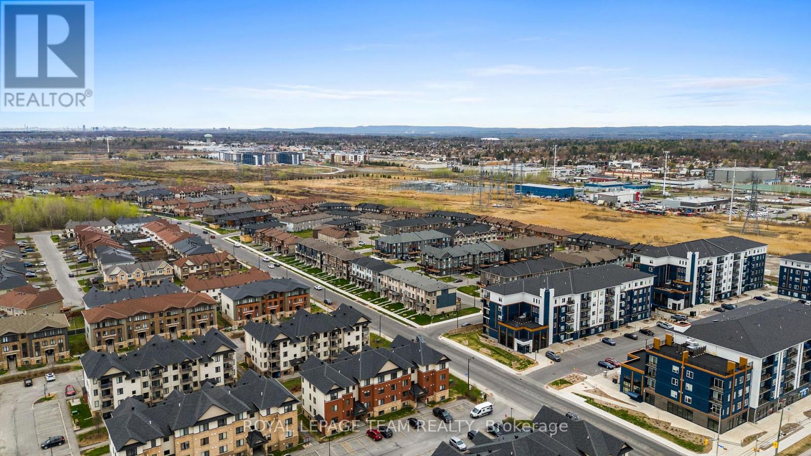 6 - 215 Bluestone Private