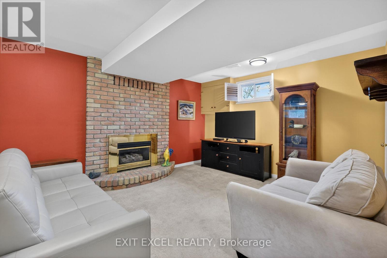 1554 Rosebella Avenue