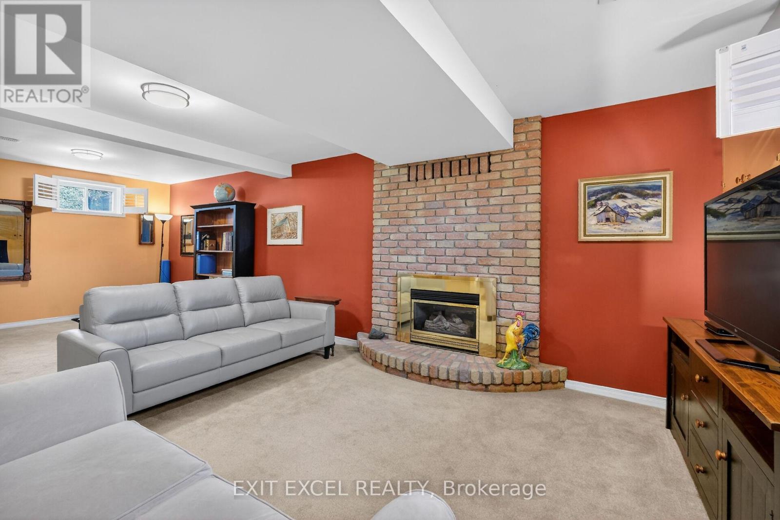 1554 Rosebella Avenue