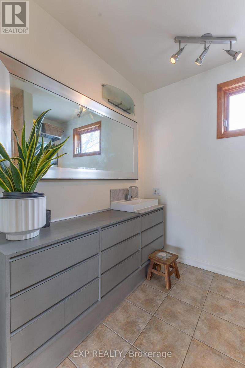 162 Westhaven Crescent