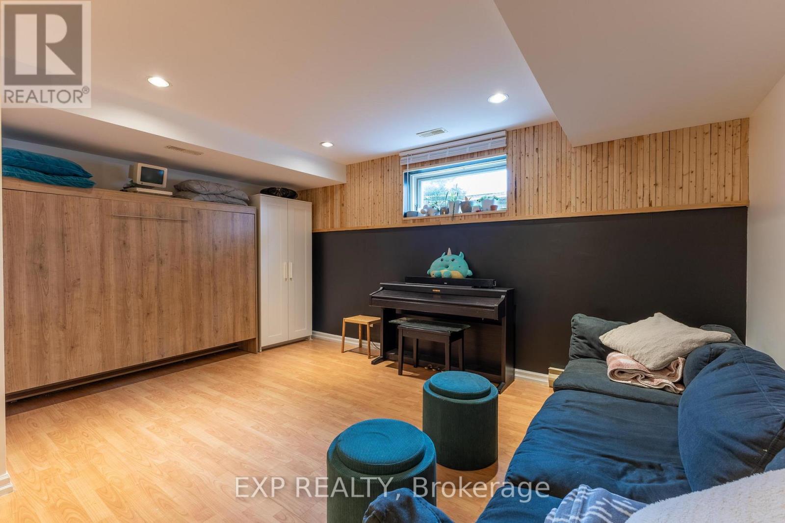 162 Westhaven Crescent