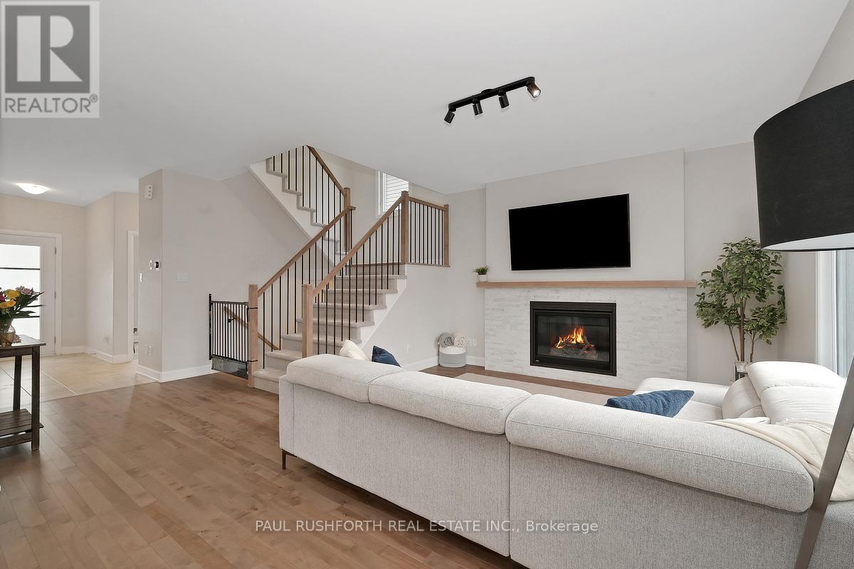 624 Geneva Crescent