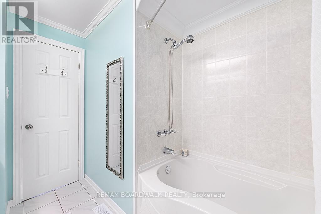 1111 Des Forets Avenue
