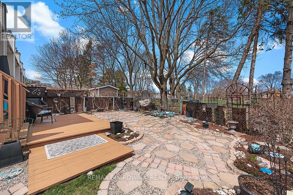 1111 Des Forets Avenue