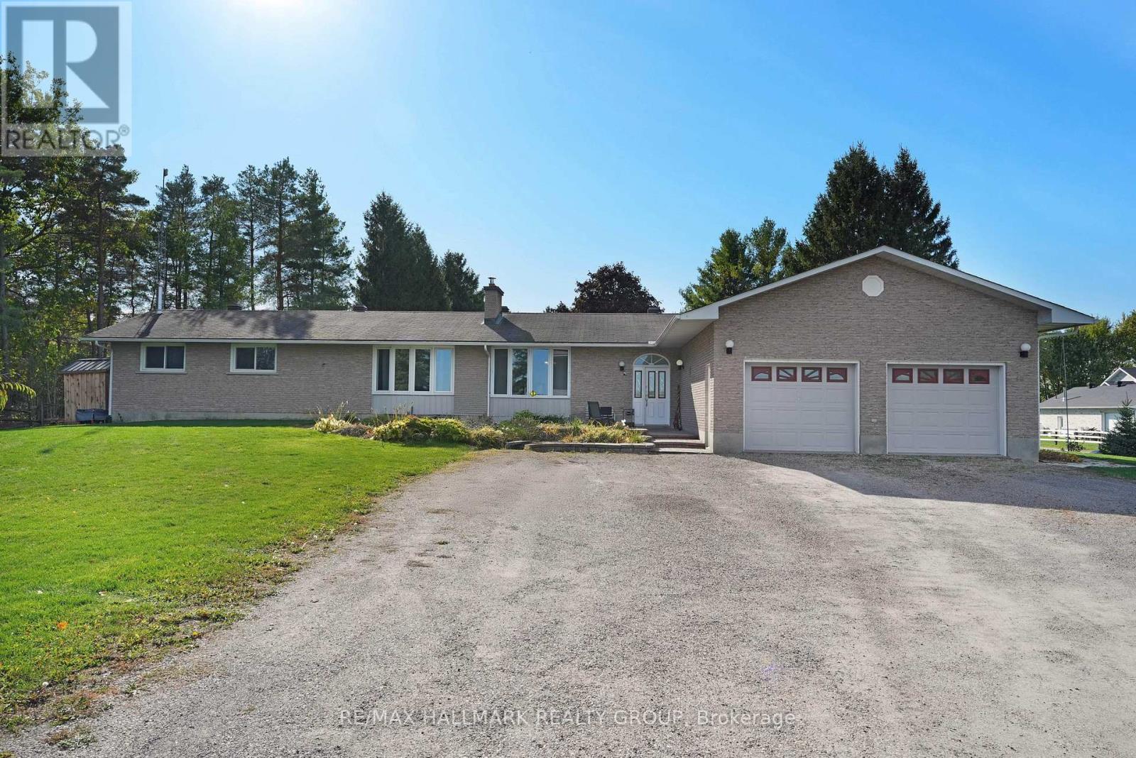 5758 Third Line Road N