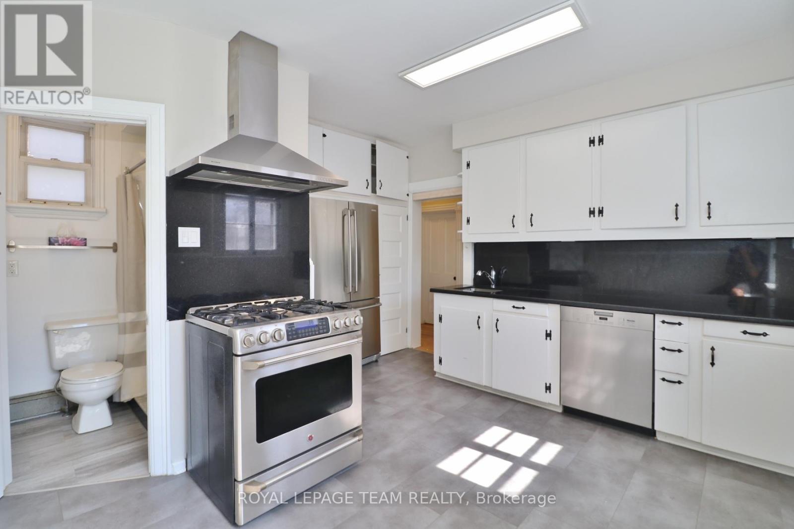 438 Parkdale Avenue