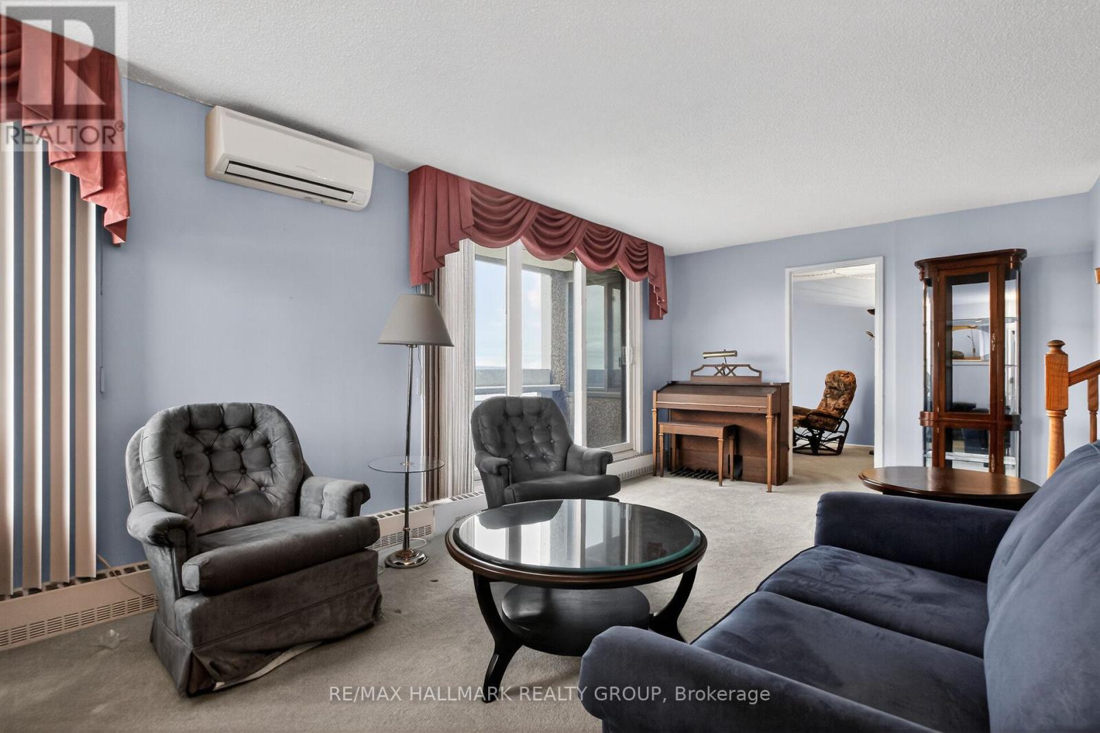 1210 - 1081 Ambleside Drive