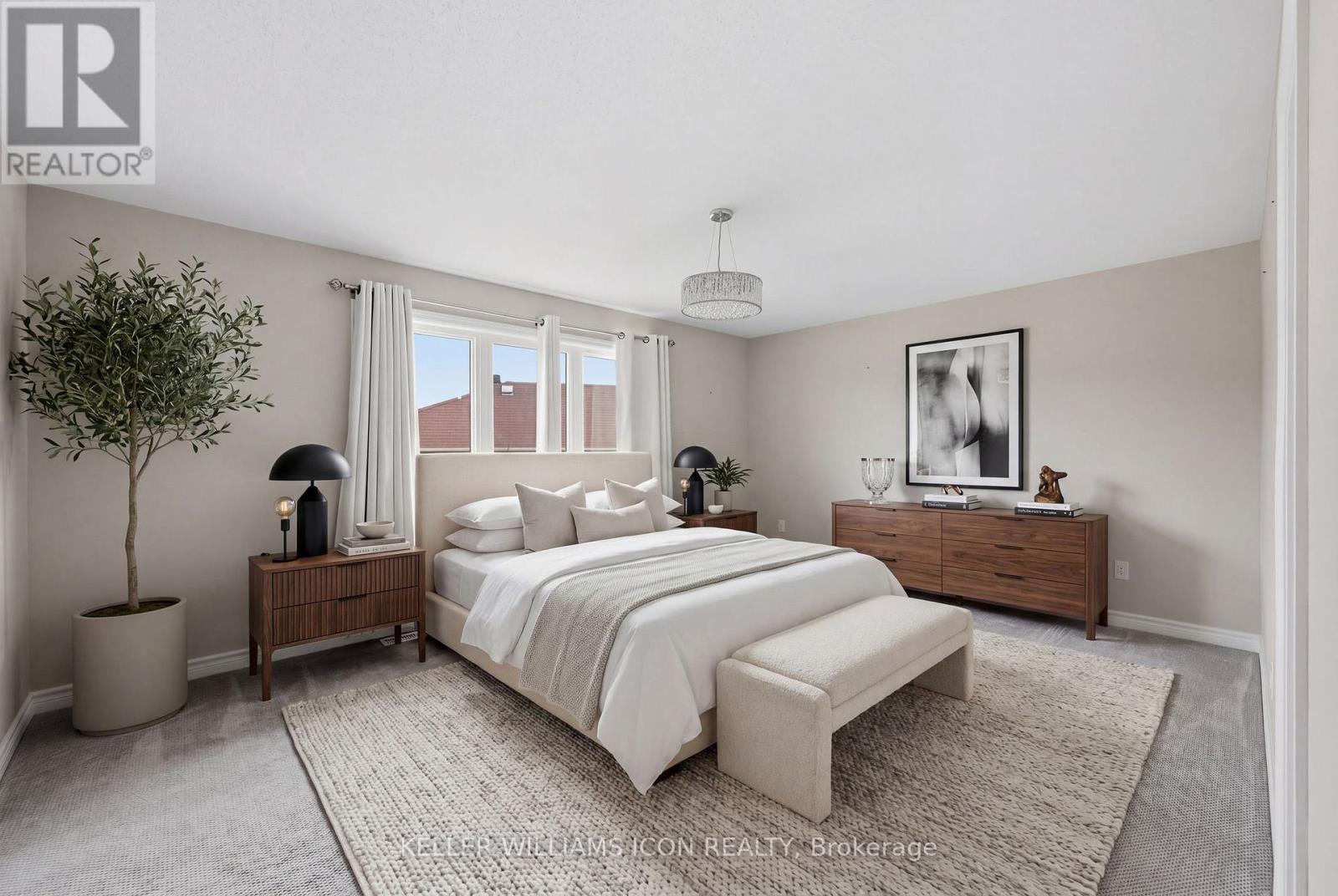 3379 Woodroffe Avenue
