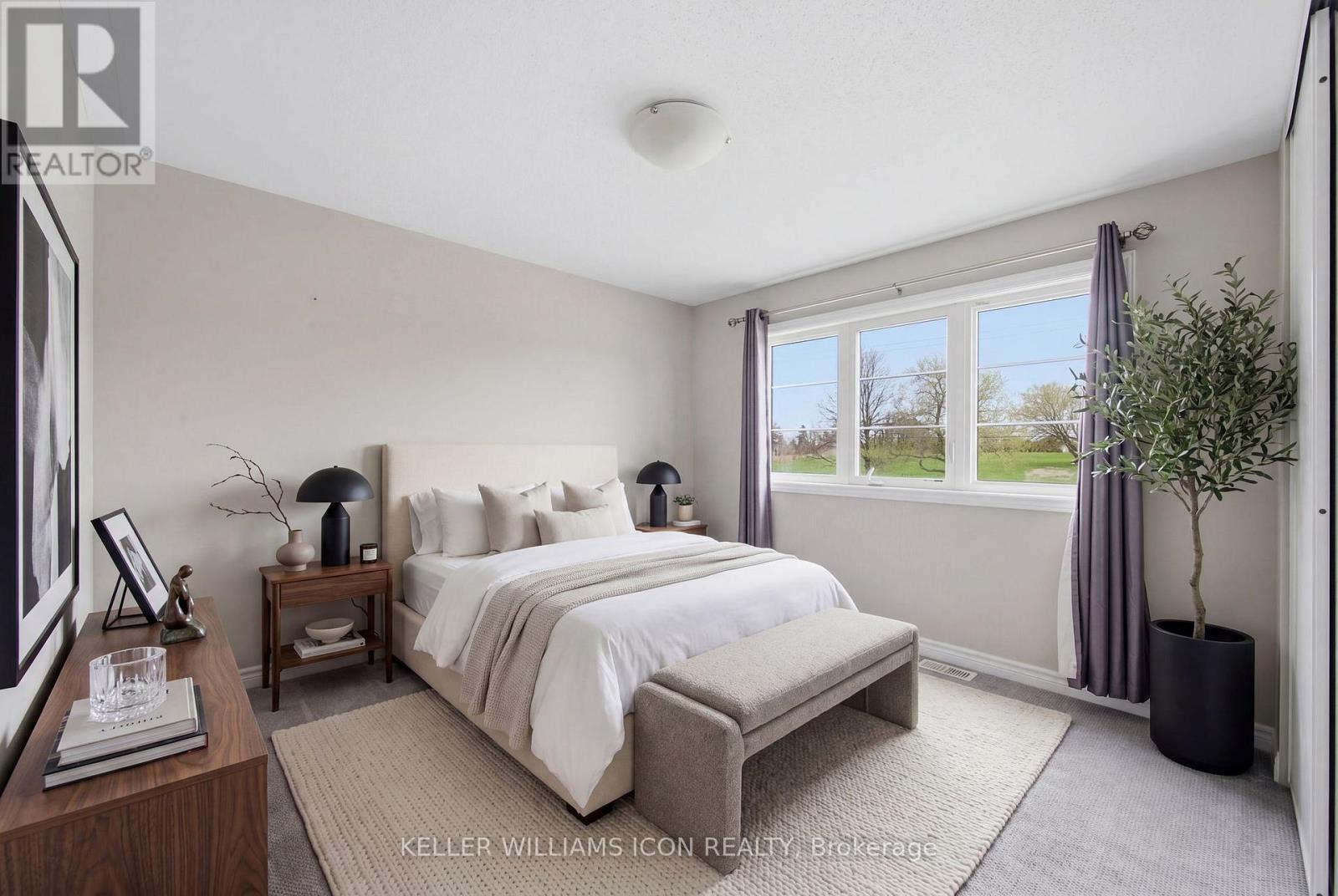 3379 Woodroffe Avenue