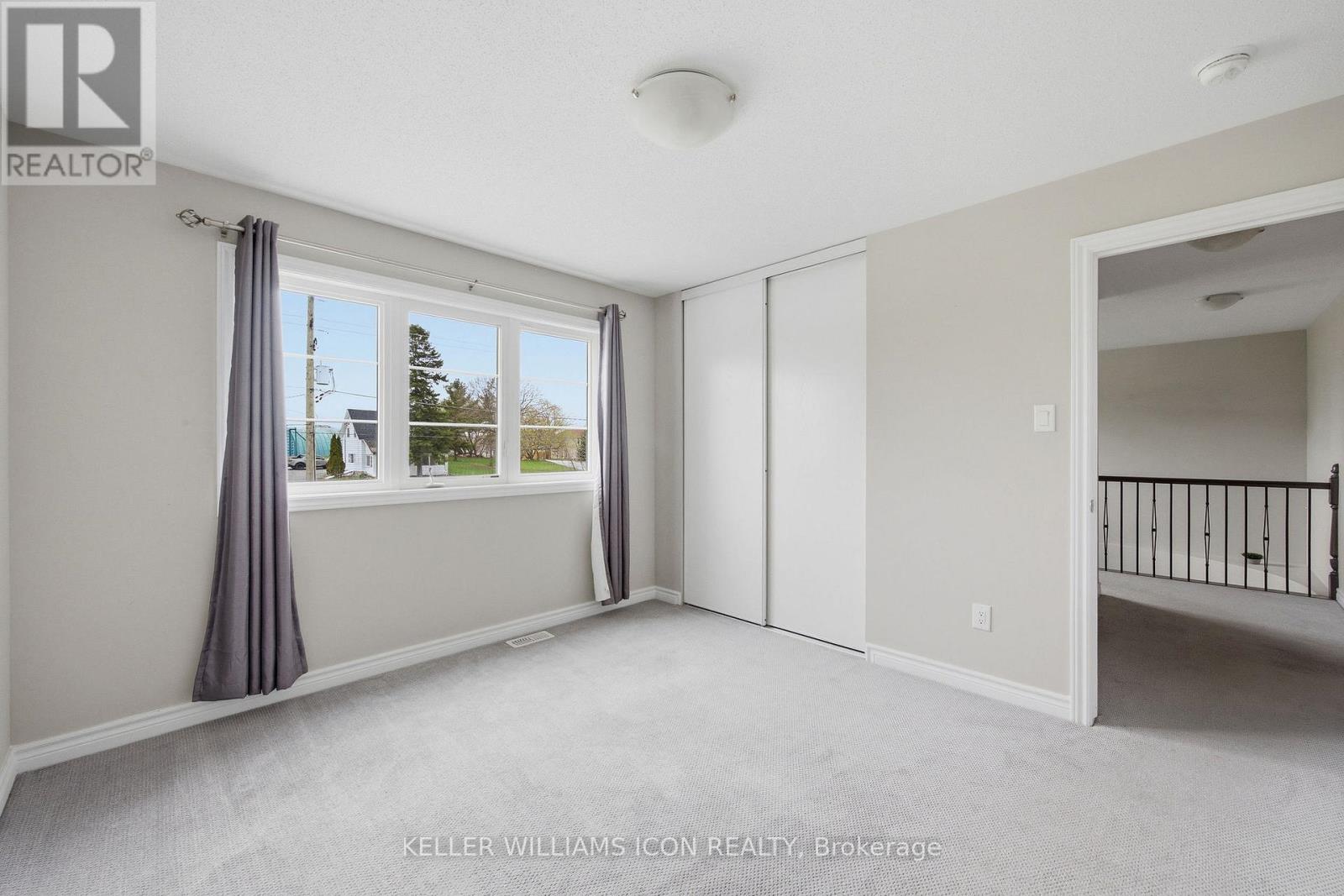 3379 Woodroffe Avenue
