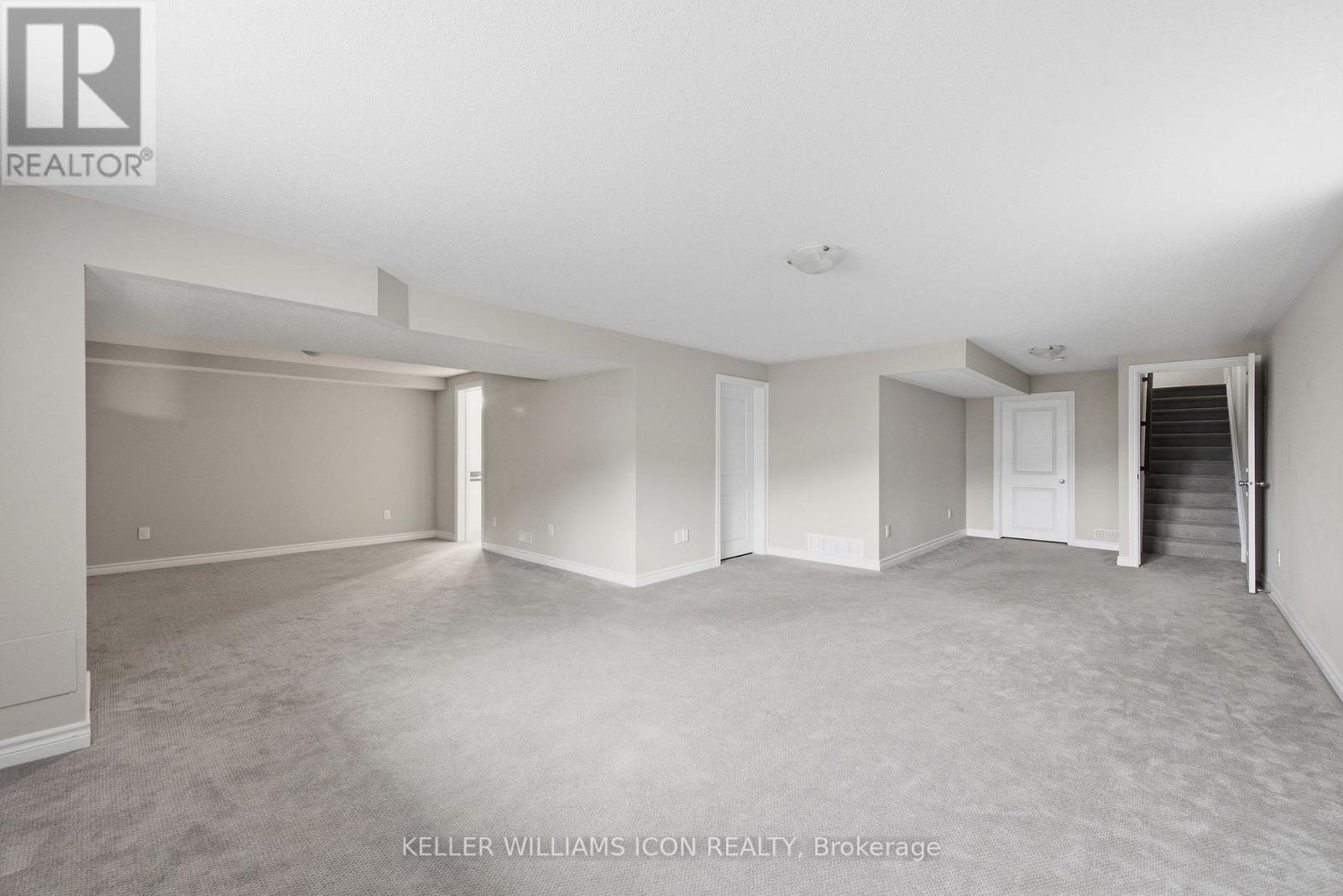 3379 Woodroffe Avenue