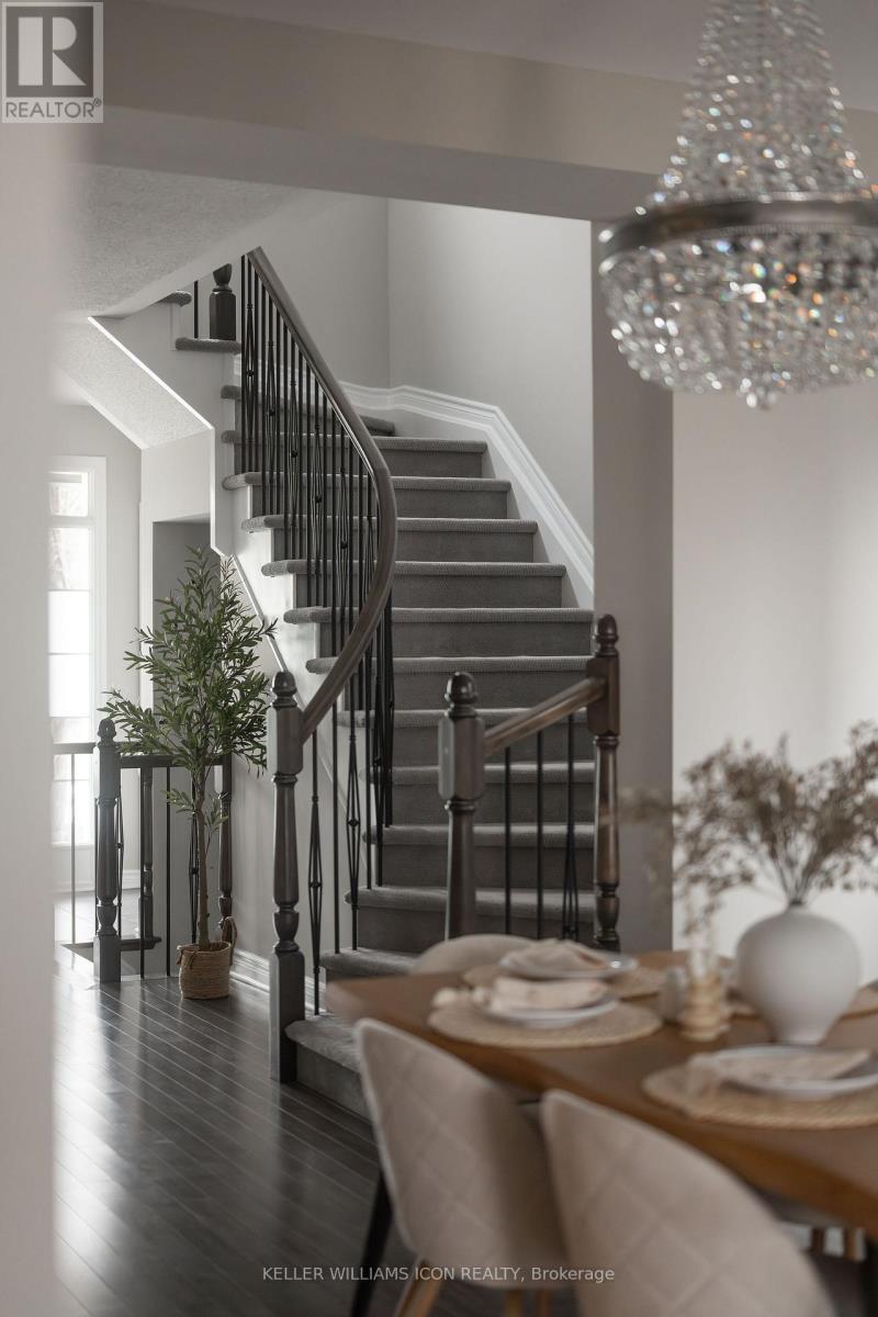3379 Woodroffe Avenue