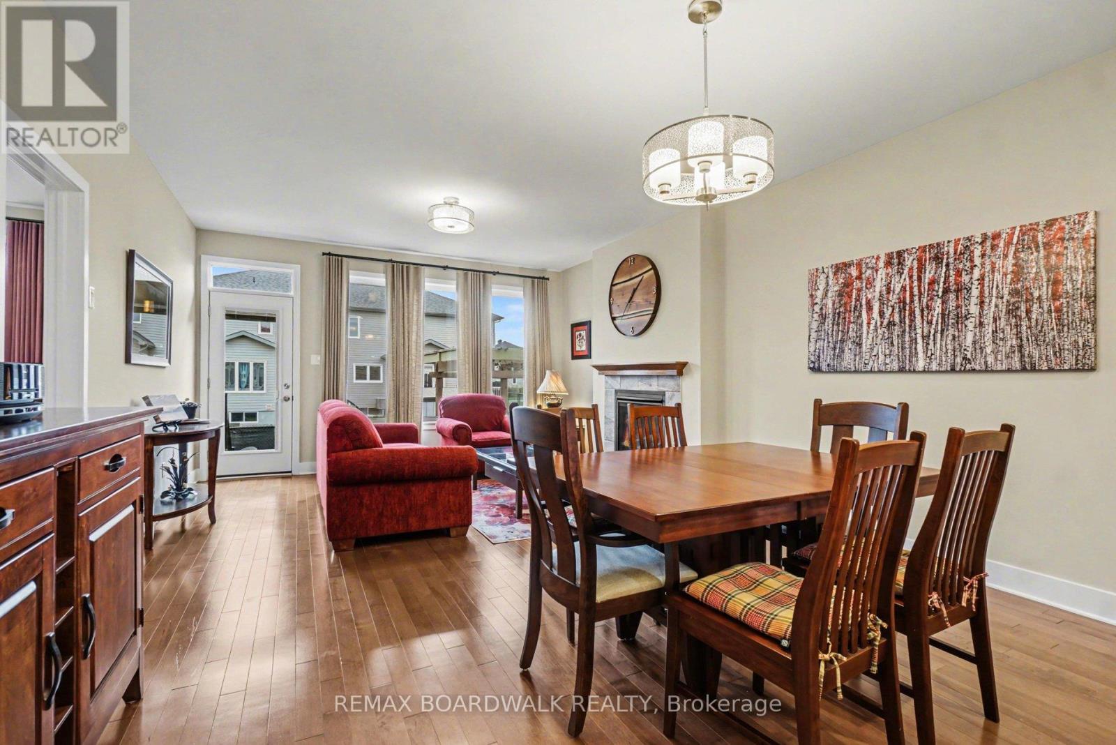 164 Boxcar Crescent