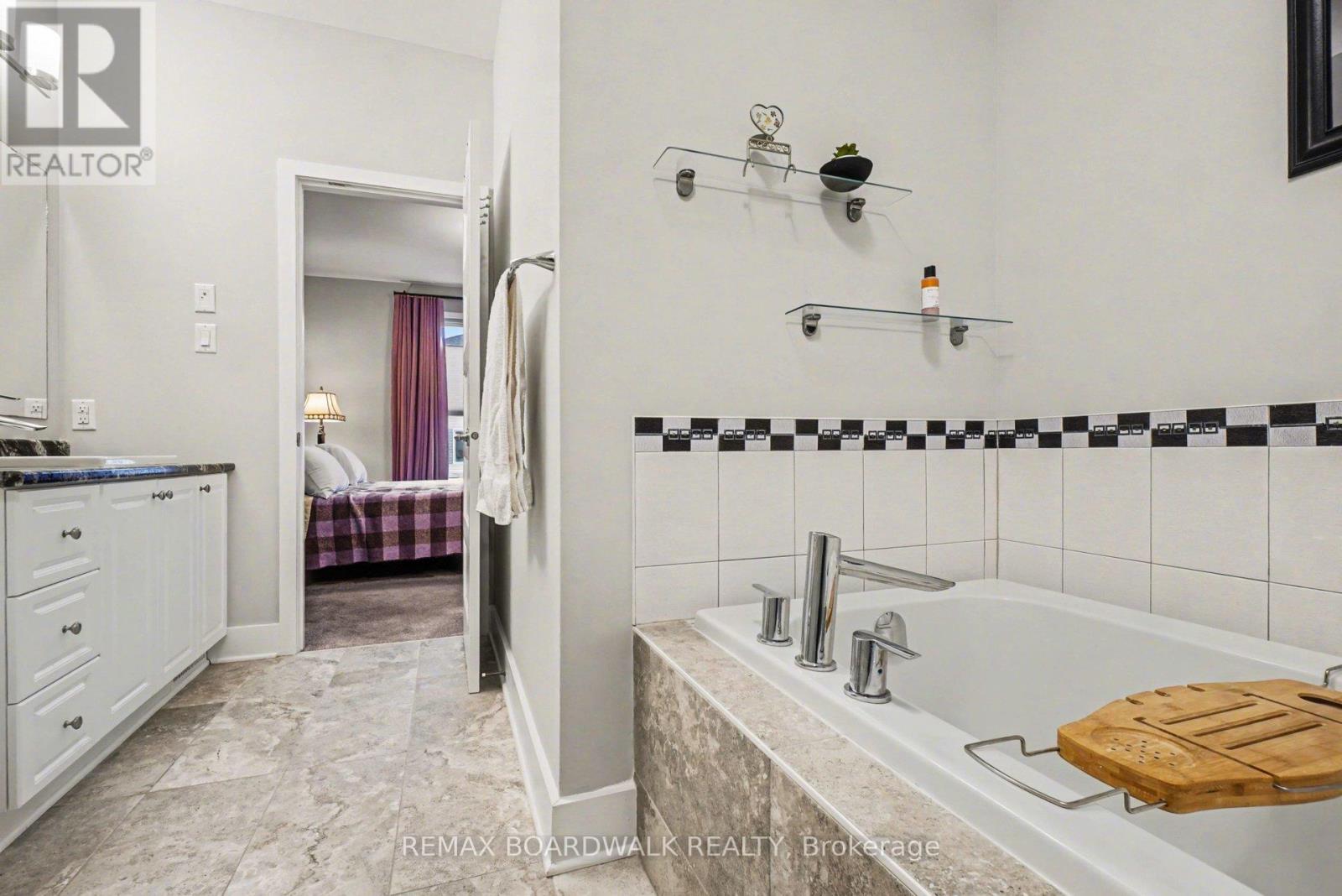 164 Boxcar Crescent