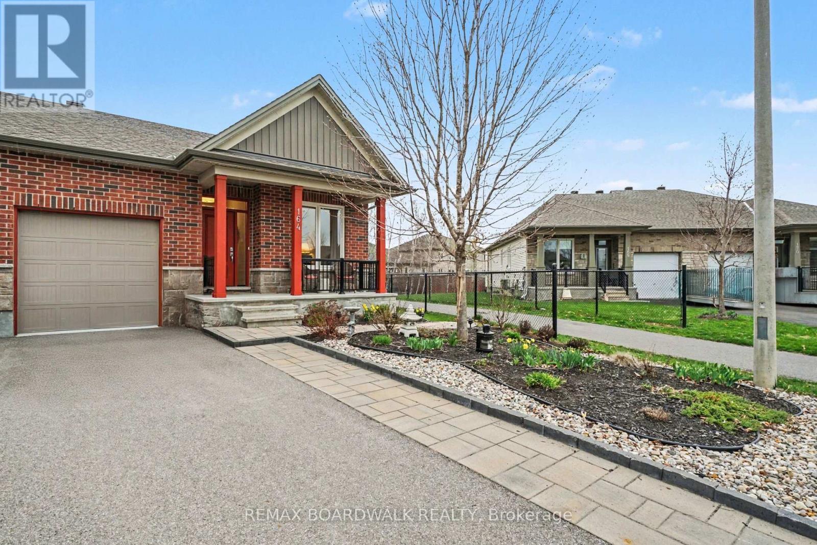 164 Boxcar Crescent