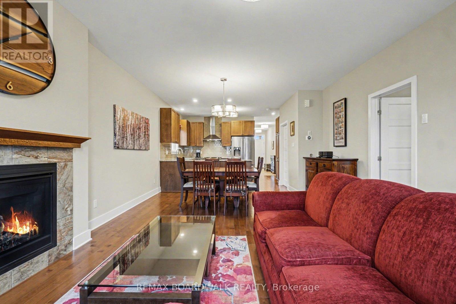 164 Boxcar Crescent
