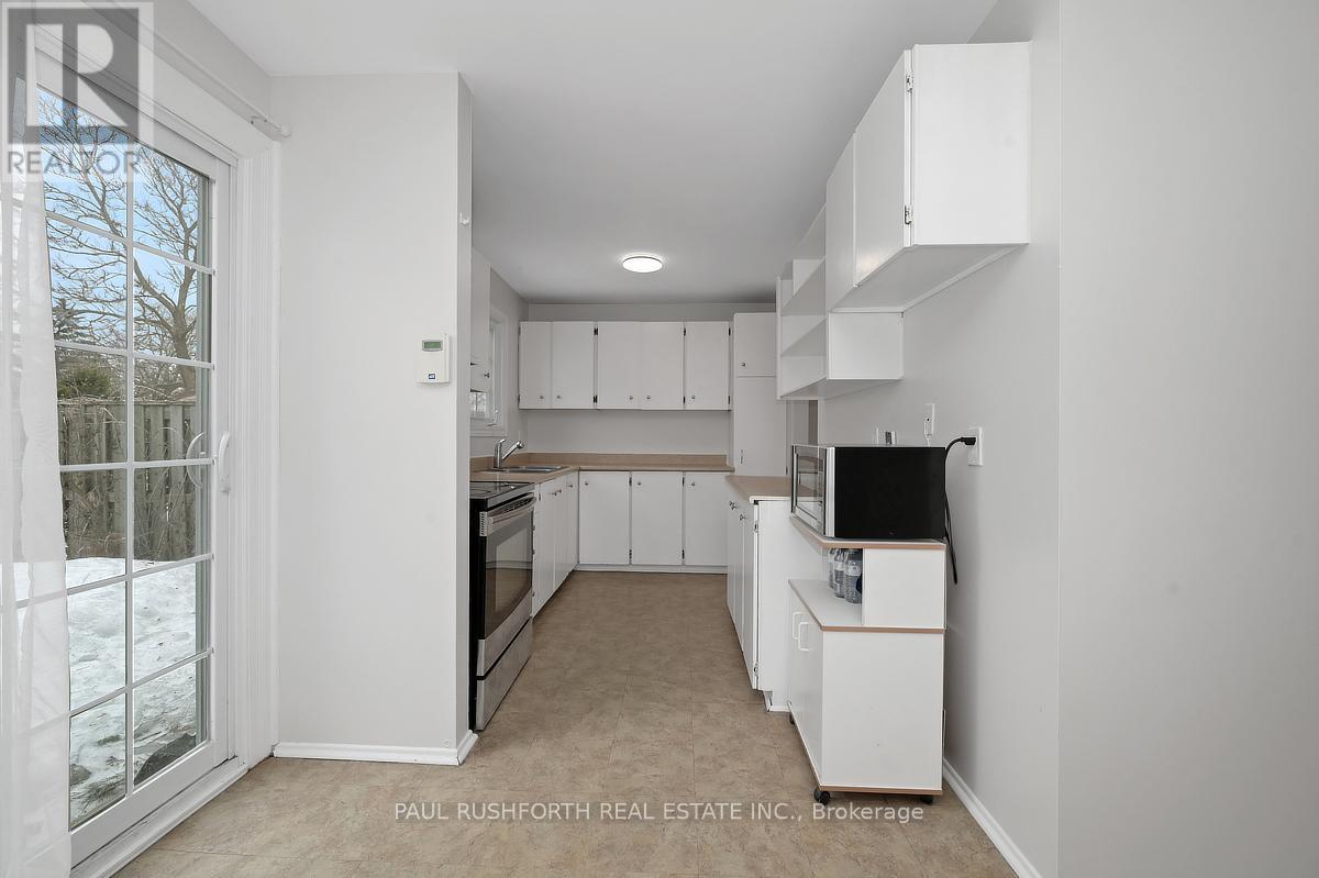 1107 Meadowlands Drive