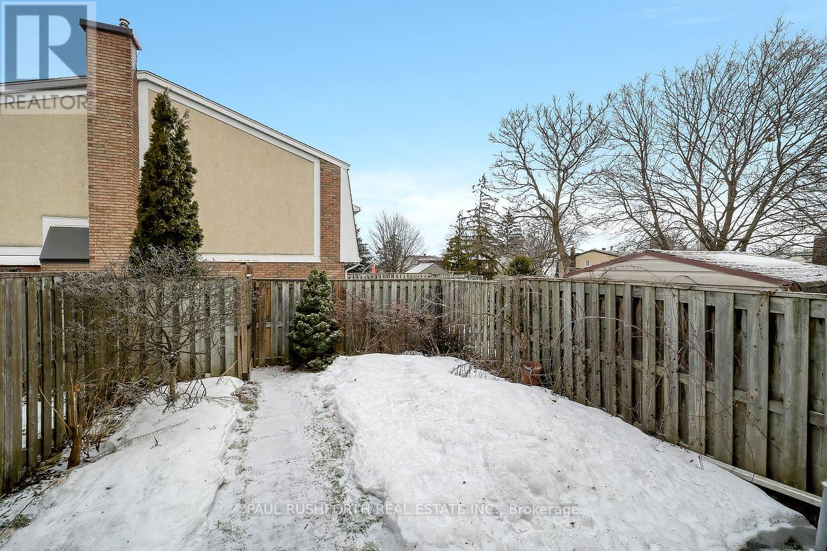 1107 Meadowlands Drive