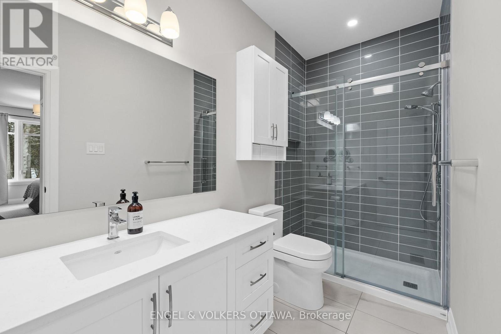 221 Blackhorse Drive