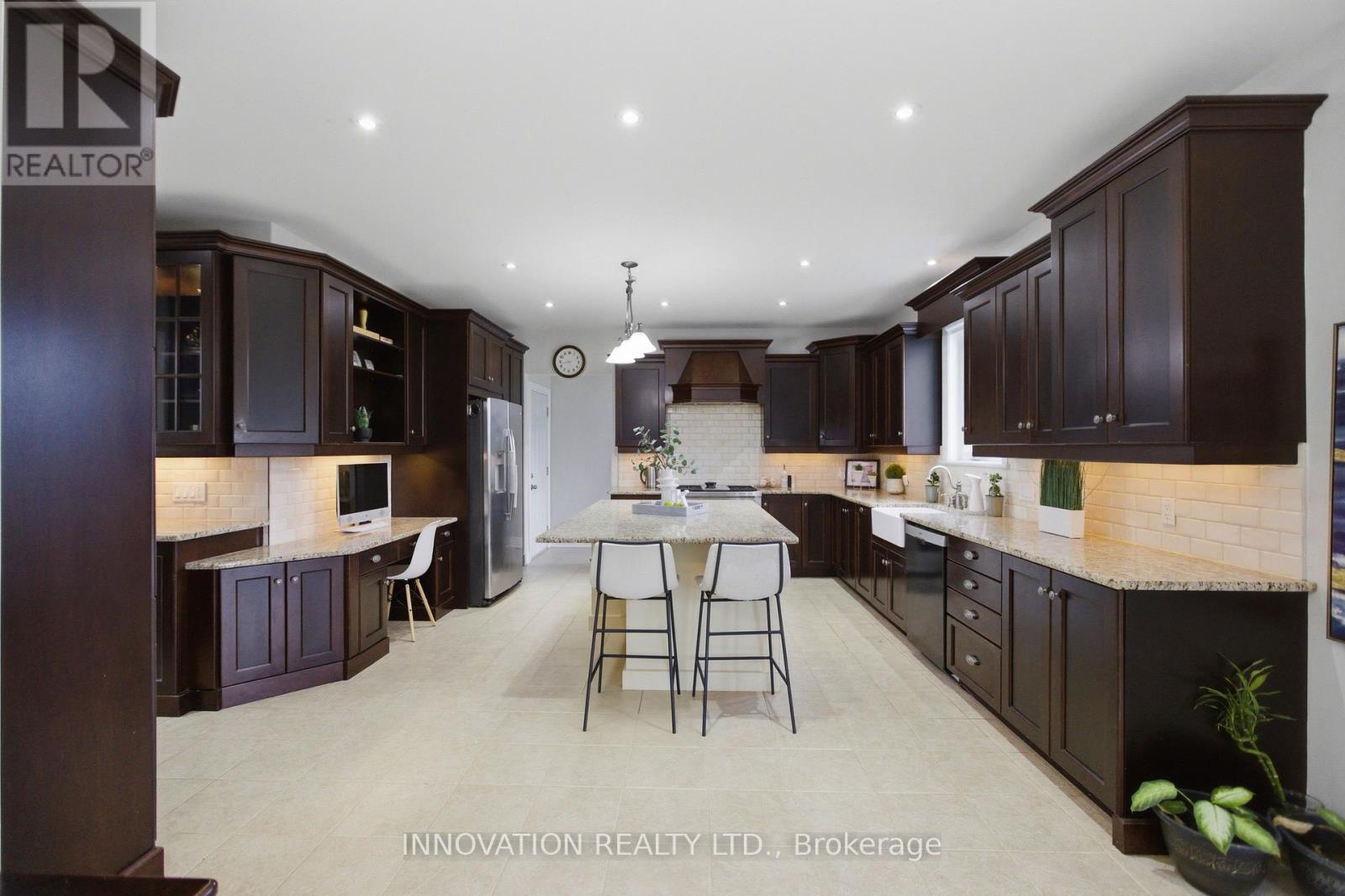 6378 Deer Valley Crescent
