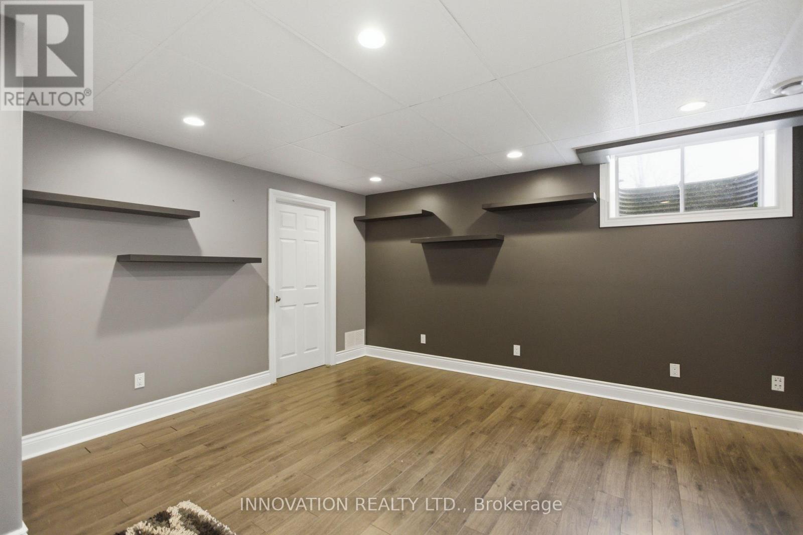 6378 Deer Valley Crescent