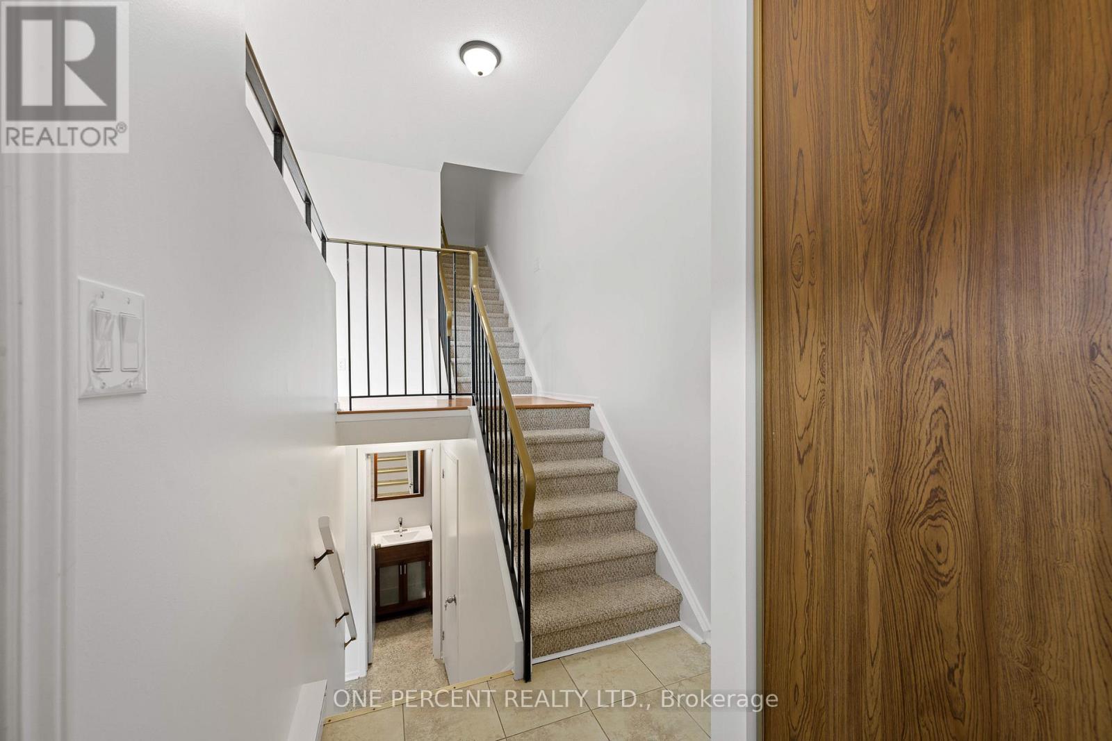11 - 2640 Draper Avenue