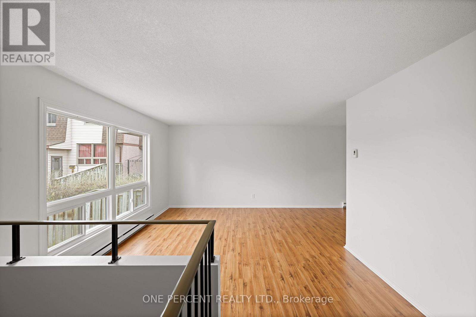 11 - 2640 Draper Avenue