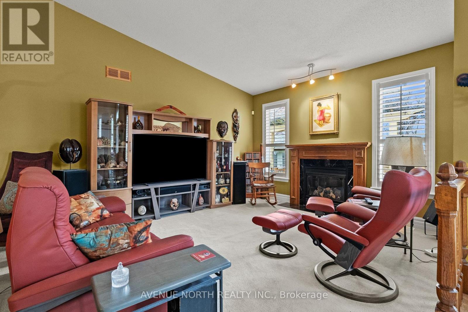 68 Maple Stand Way