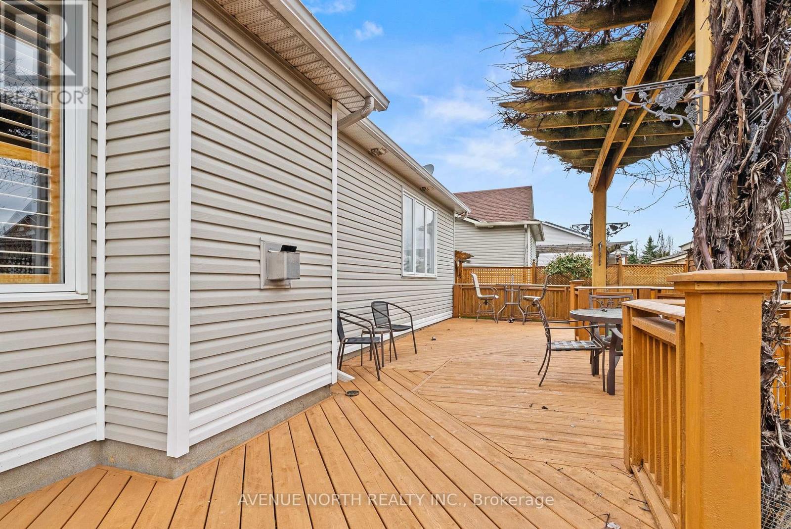 68 Maple Stand Way