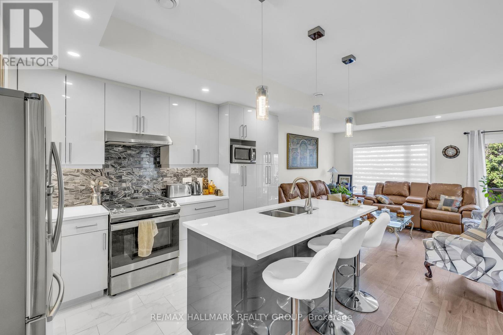 165 Longpre Street