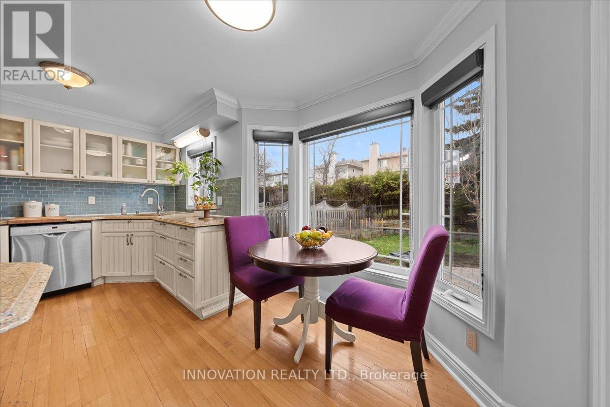 32 Weybridge Drive