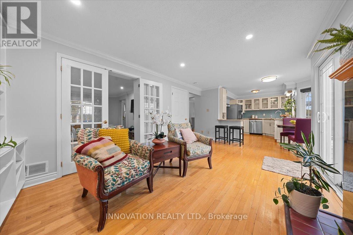 32 Weybridge Drive