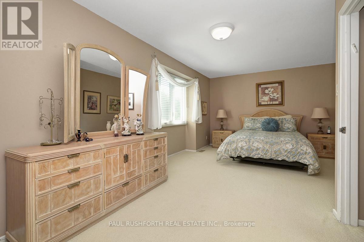 10 Cosburn Avenue