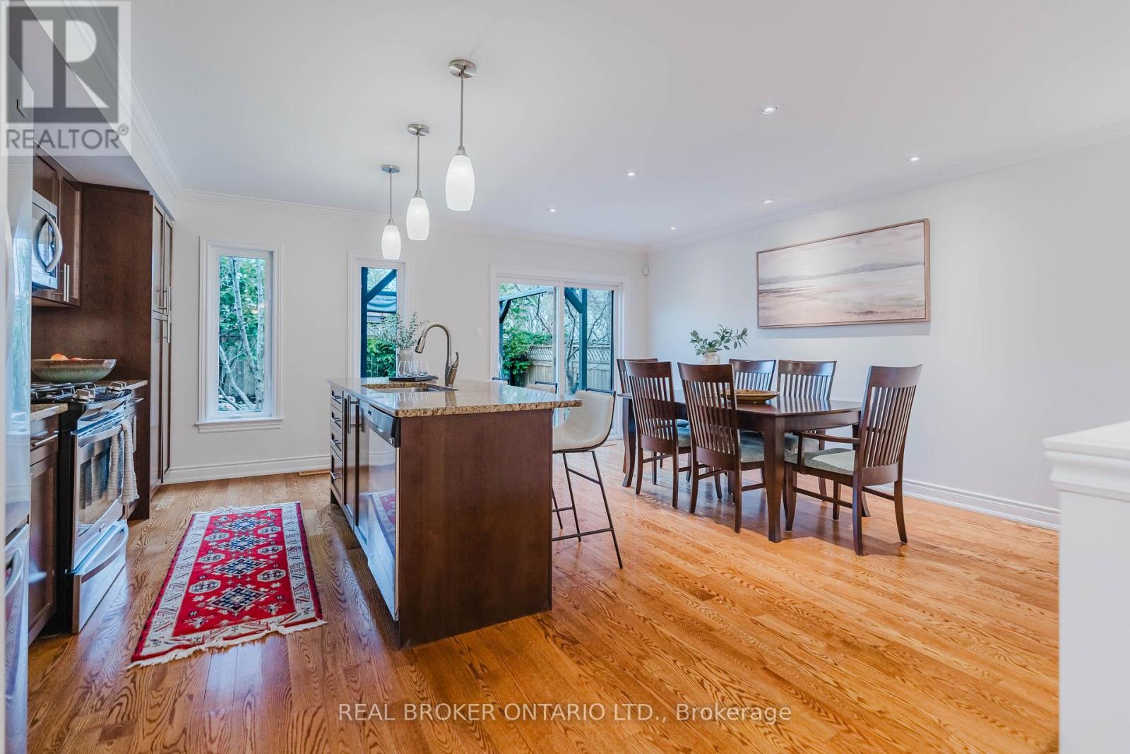 279 Currell Avenue